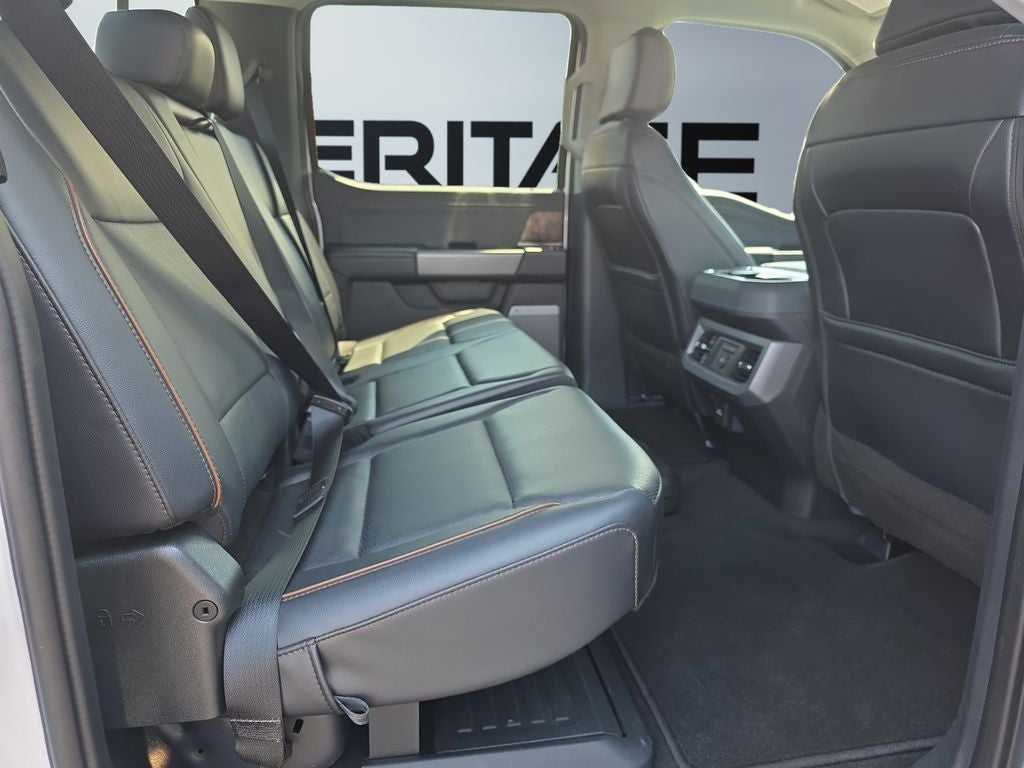 2025 Ford F-350 LARIAT