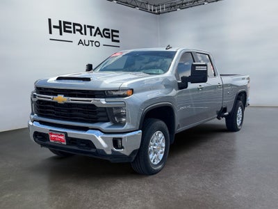 2025 Chevrolet Silverado LT