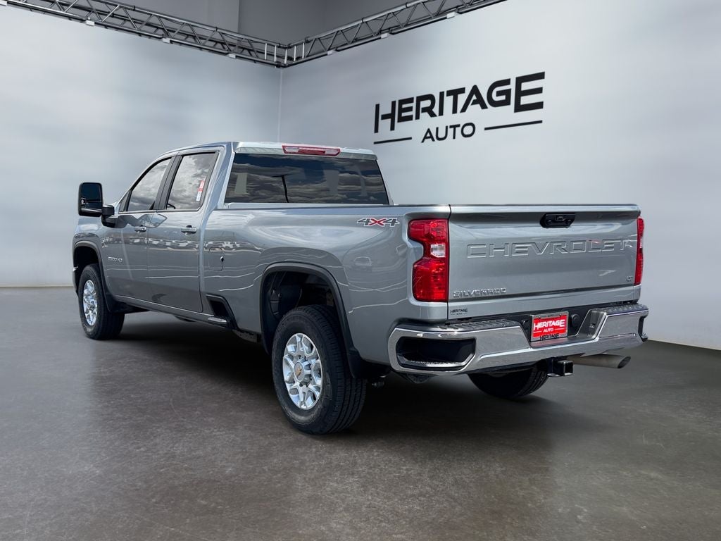 2025 Chevrolet Silverado LT