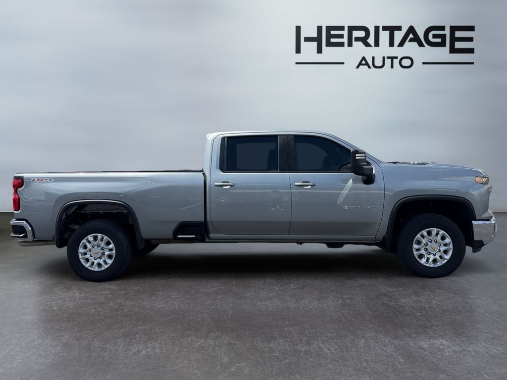 2025 Chevrolet Silverado LT