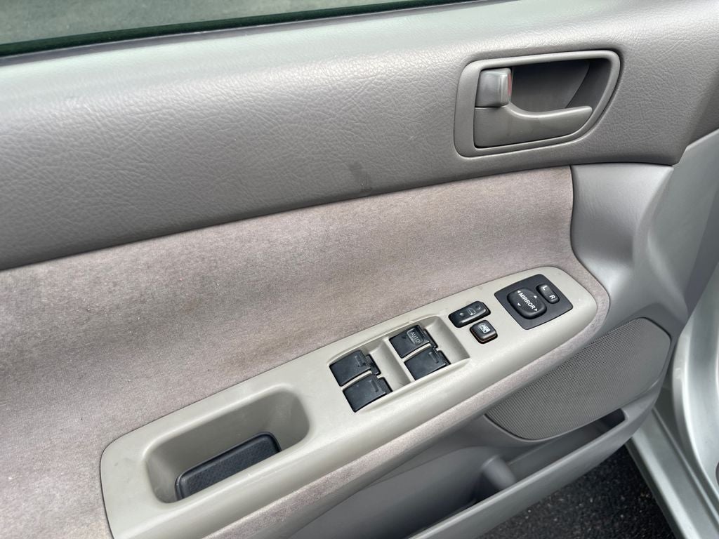 2003 Toyota Camry LE