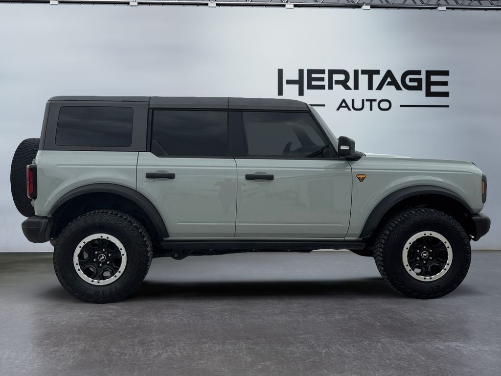 2023 Ford Bronco Base