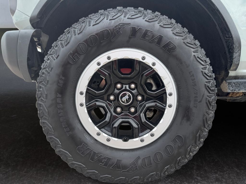 2023 Ford Bronco Base