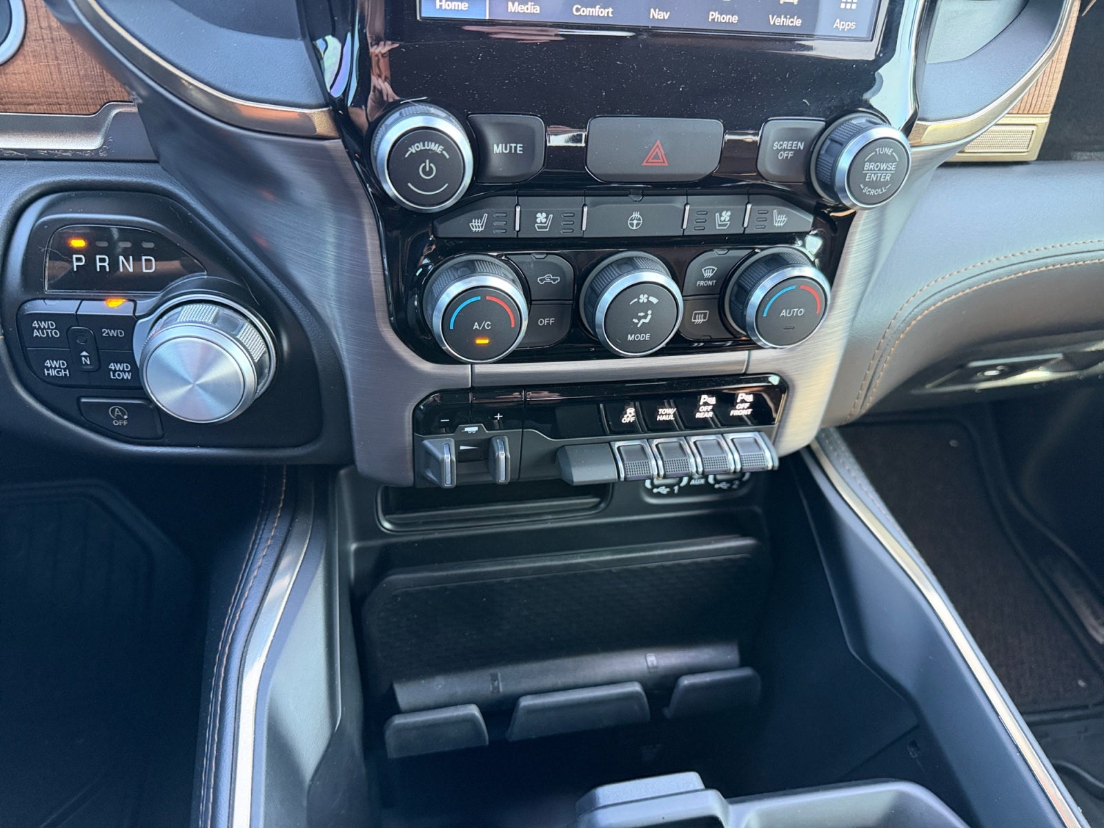 2022 RAM Ram 1500 Pickup Longhorn - Photo 15