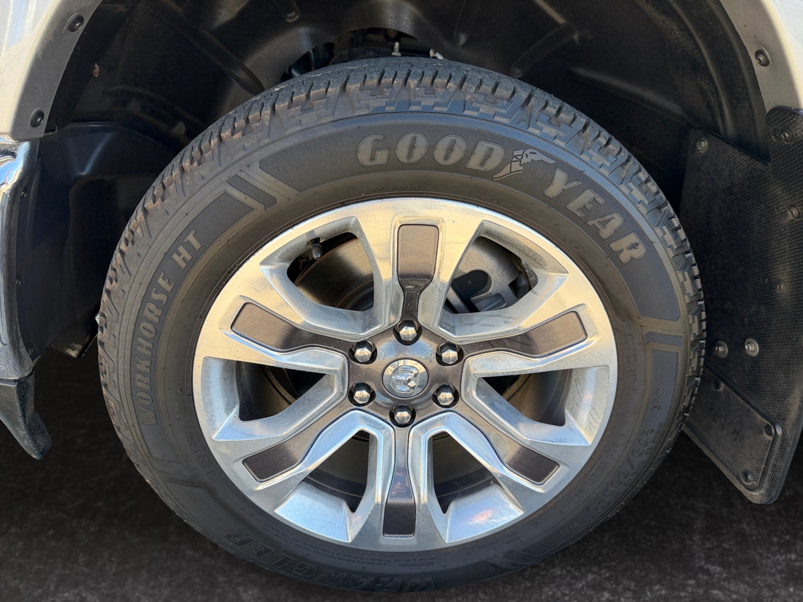 2022 RAM Ram 1500 Pickup Longhorn - Photo 9