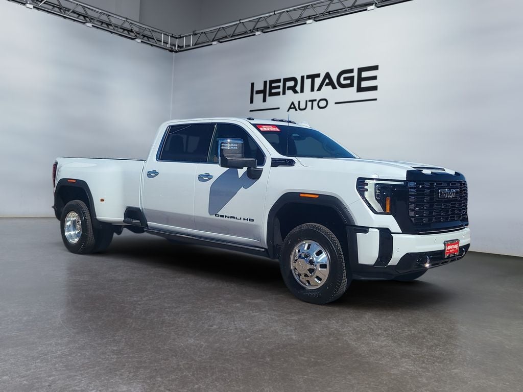 2026 GMC Sierra 3500 HD Denali Ultimate DRW